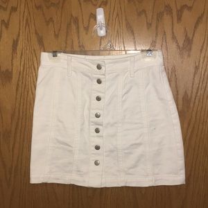 White denim skirt